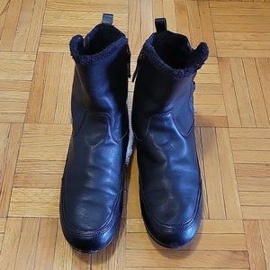 GEOX Leather Booties US9.5